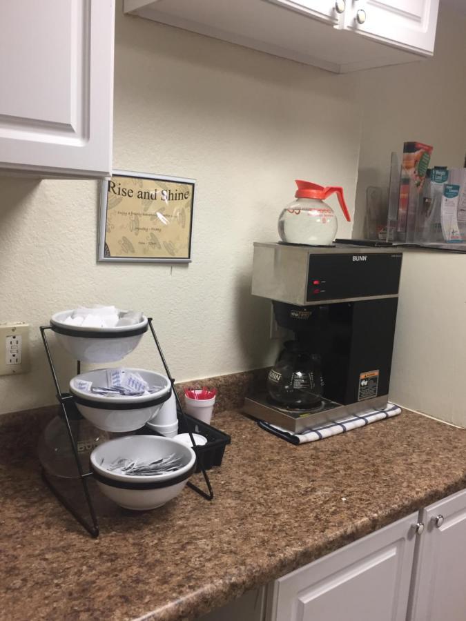 Likehome Extended Stay Hotel وارنر روبينز المظهر الخارجي الصورة