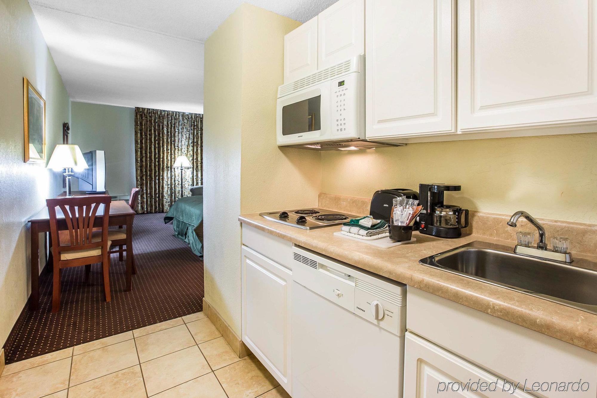 Likehome Extended Stay Hotel وارنر روبينز المظهر الخارجي الصورة
